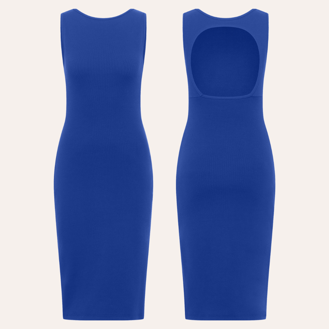 Luna rib-knit cotton dress with open back. Robe Luna en coton côtelé avec dos ouvert. Luna 露背罗纹针织棉质连衣裙。 Rippstrick-Baumwollkleid „Luna“ mit offenem Rücken. Abito Luna in cotone lavorato a costine con schiena scoperta. Vestido Luna de algodón en punto de canalé y espalda abierta.