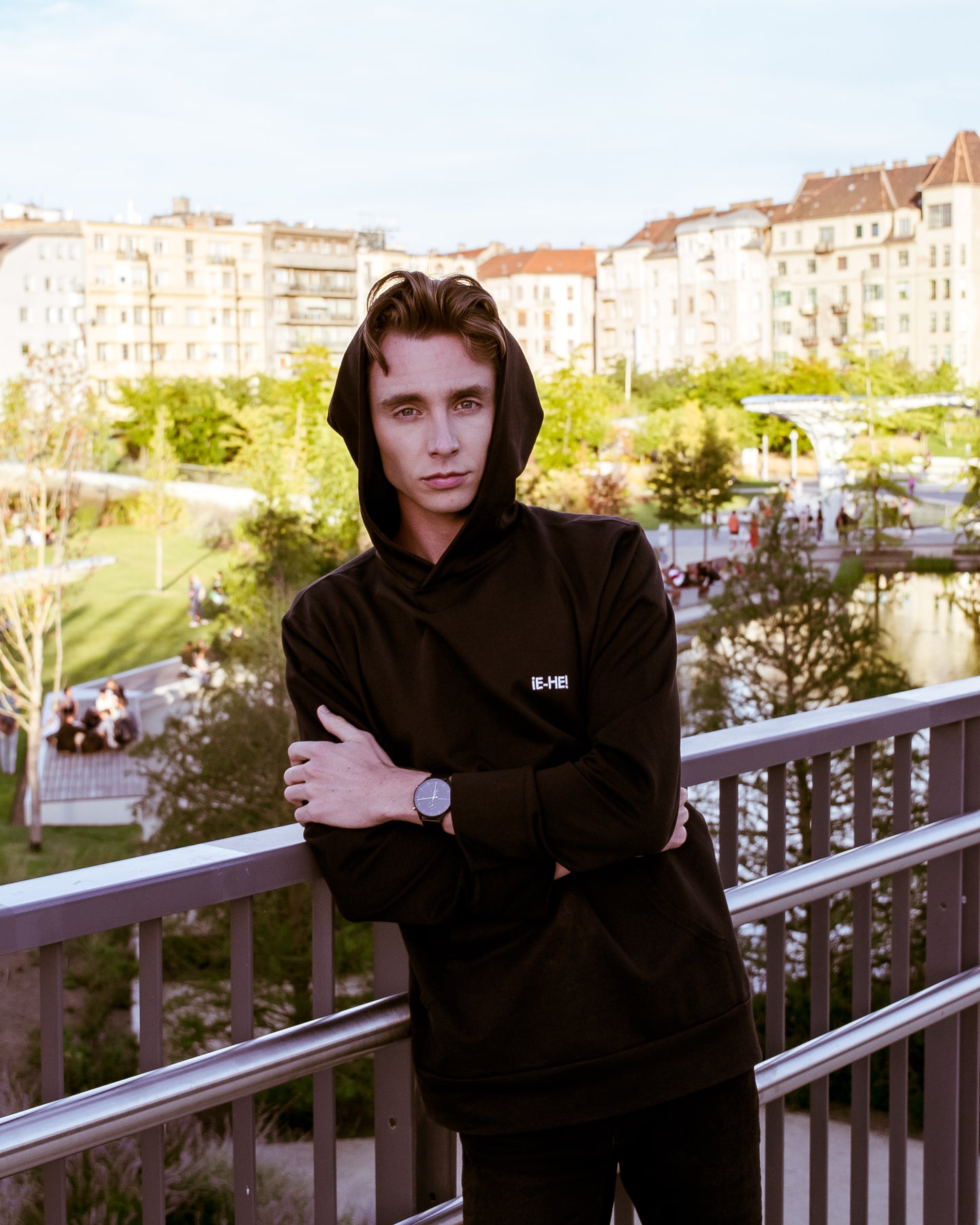 Embroidered logo Hoodie - Black